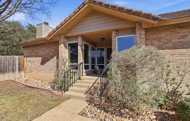 3-bedroom rental at 15127 Forest Country in San Antonio, TX — photo 1