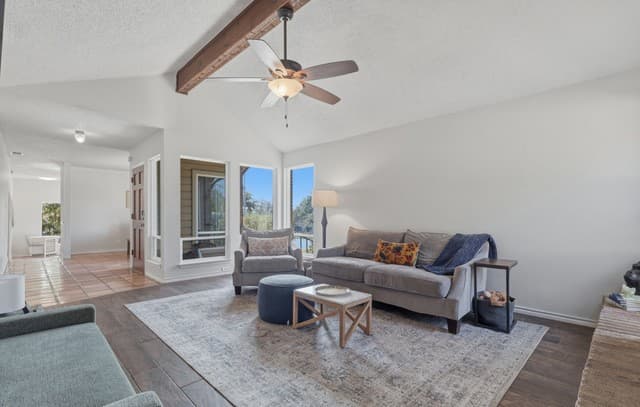 3-bedroom rental at 15127 Forest Country in San Antonio, TX — photo 4