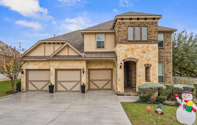 4-bedroom rental at 28719 Howards Bull in Boerne, TX — photo 4