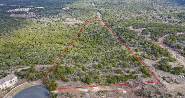 rental at LOT 192 County Road 2744 in Mico, TX — photo 1