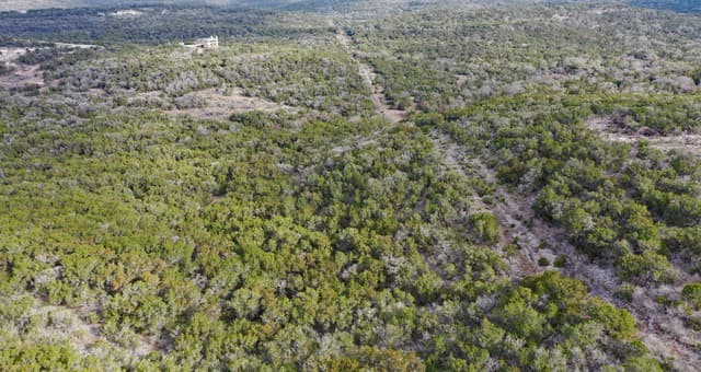 rental at LOT 192 County Road 2744 in Mico, TX — photo 2