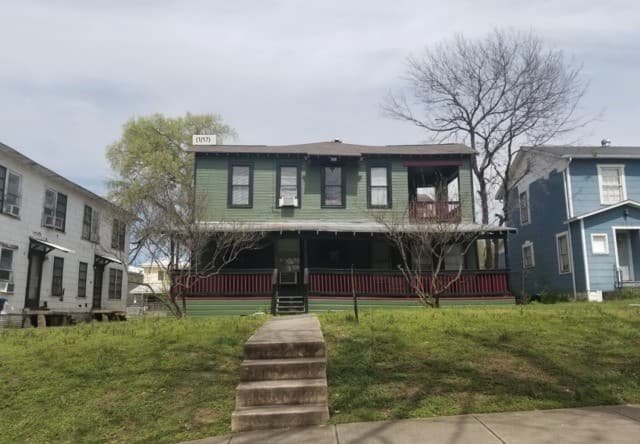 rental at 333 Natalen in San Antonio, TX — photo 1
