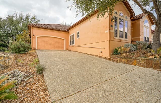 4-bedroom rental at 1710 Wild Deer Circle in San Antonio, TX — photo 3