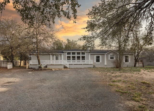 3-bedroom rental at 3938 Cannon Wood in Elmendorf, TX — photo 3