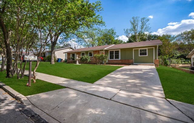 2-bedroom rental at 1714 Corita St in San Antonio, TX — photo 2