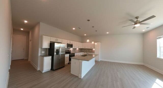 3-bedroom rental at 330 E Carson Unit 2101 in San Antonio TX