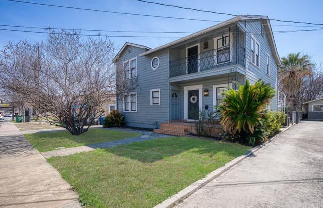 4-bedroom rental at 608 Mulberry in San Antonio, TX — photo 5