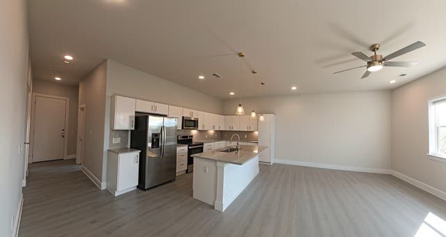 3-bedroom rental at 330 E Carson Unit 2102 in San Antonio, TX — photo 5