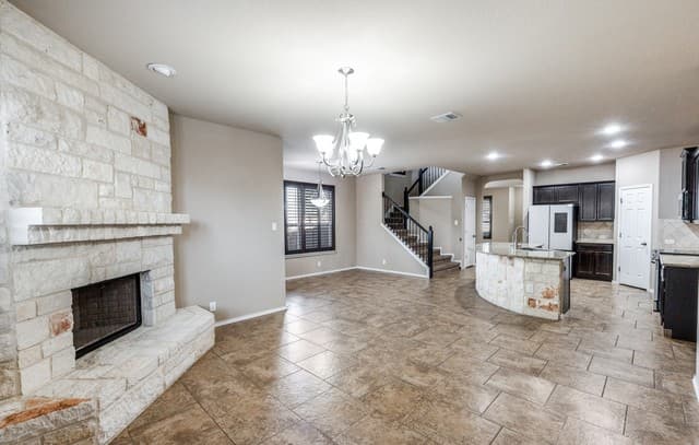 5-bedroom rental at 333 Atalaya in Cibolo, TX — photo 5