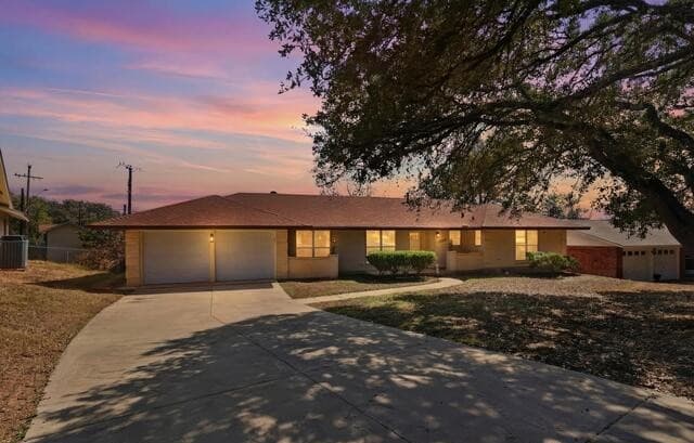 4-bedroom rental at 8702 Dudley in San Antonio, TX — photo 2