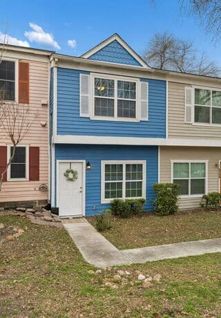2-bedroom rental at 1919 Budding in San Antonio, TX — photo 4