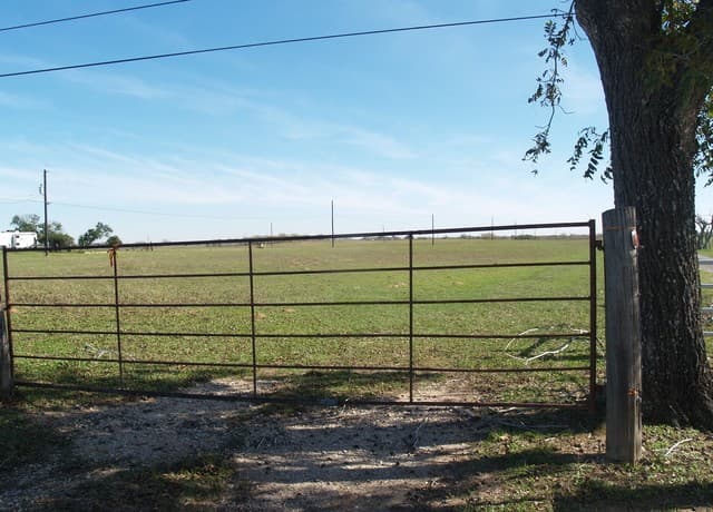 rental at TBD 10 AC Fm 539 in Seguin, TX — photo 1