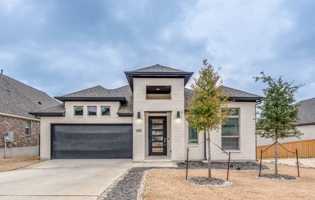 4-bedroom rental at 24126 Sidehill Lie in San Antonio, TX — photo 1