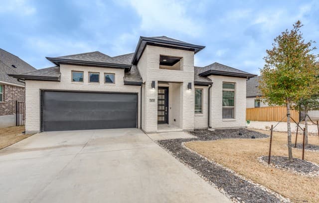 4-bedroom rental at 24126 Sidehill Lie in San Antonio, TX — photo 3