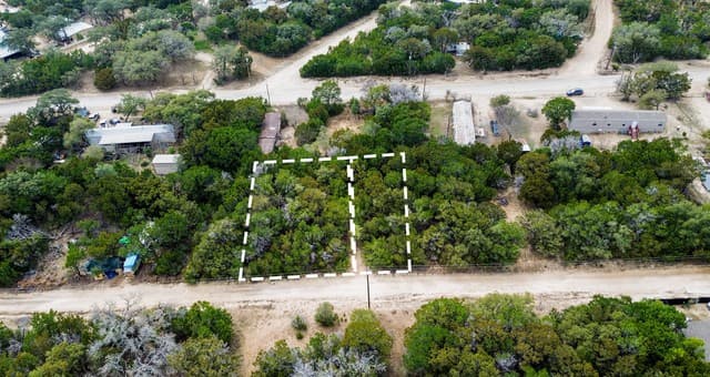 rental at 458 / 464 Matt Dillon in Bandera, TX — photo 1