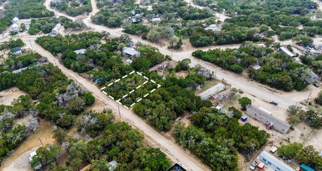 rental at 458 / 464 Matt Dillon in Bandera, TX — photo 2