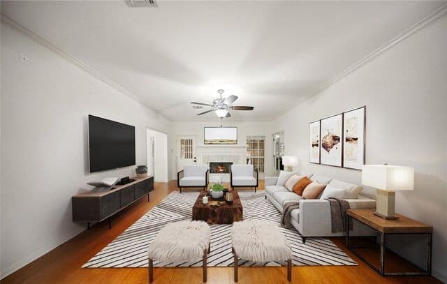 5-bedroom rental at 2231 Bentoak in San Antonio, TX — photo 4