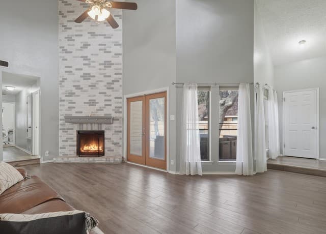 3-bedroom rental at 5611 Timber Jack in San Antonio, TX — photo 5