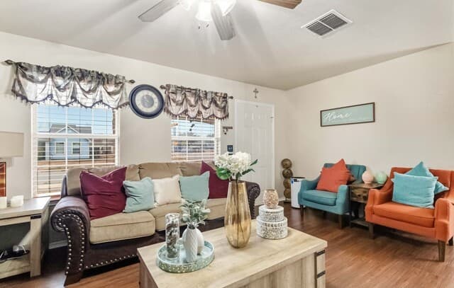 3-bedroom rental at 11402 Gaylord in San Antonio, TX — photo 5