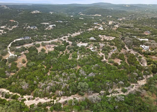 rental at 178 & 179 Pr 1740 in Mico, TX — photo 5