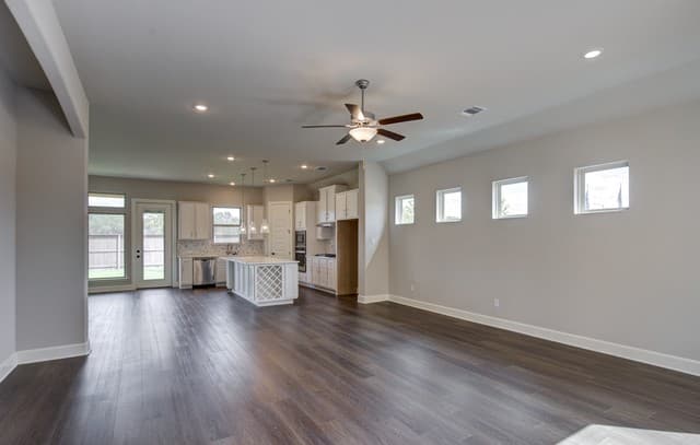 3-bedroom rental at 142 Secretariat Ave. in Castroville, TX — photo 4