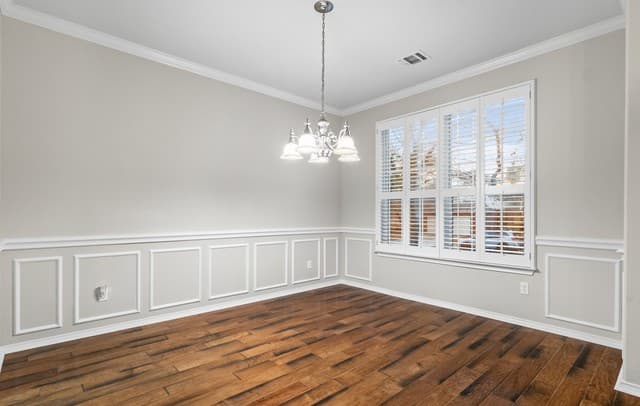 3-bedroom rental at 2634 Lakehills St in San Antonio, TX — photo 4