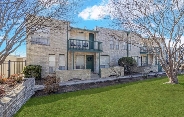 2-bedroom rental at 9915 Powhatan Unit A1 in San Antonio, TX — photo 1