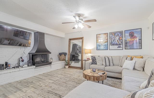 2-bedroom rental at 9915 Powhatan Unit A1 in San Antonio, TX — photo 4