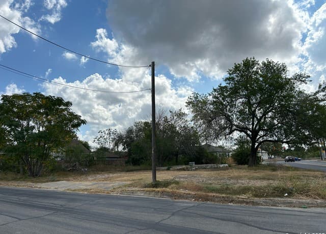 rental at 170 Ferris in San Antonio, TX — photo 2