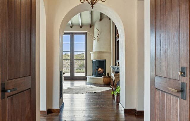 4-bedroom rental at 2835 Palomino Springs in Bandera, TX — photo 5