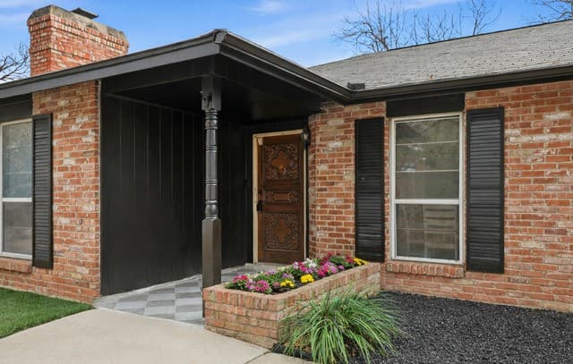 4-bedroom rental at 426 Zephyr in Windcrest, TX — photo 3