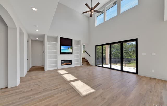 3-bedroom rental at 105 River Bluff in Castroville, TX — photo 5