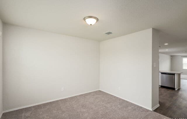 3-bedroom rental at 3619 Storm Moon in Converse, TX — photo 4