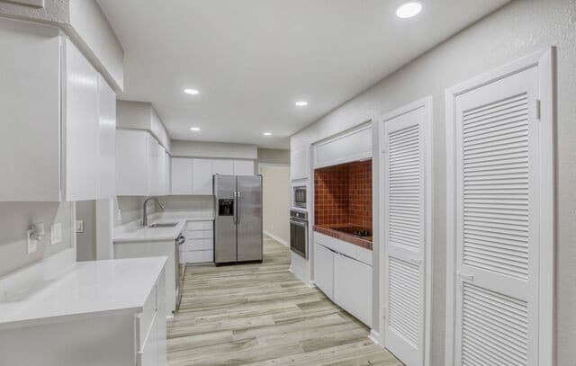 3-bedroom rental at 8033 N New Braunfels Unit # 100A in San Antonio, TX — photo 3