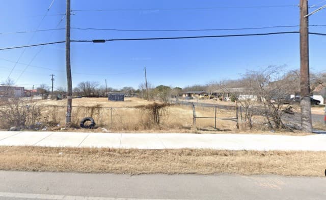 rental at 102 Oak Valley in San Antonio, TX — photo 2