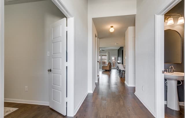 4-bedroom rental at 664 Colt in Schertz, TX — photo 5