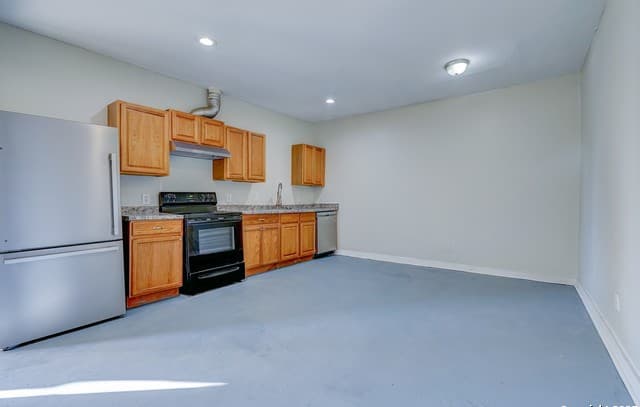 rental at 1114 S San Marcos in San Antonio, TX — photo 3