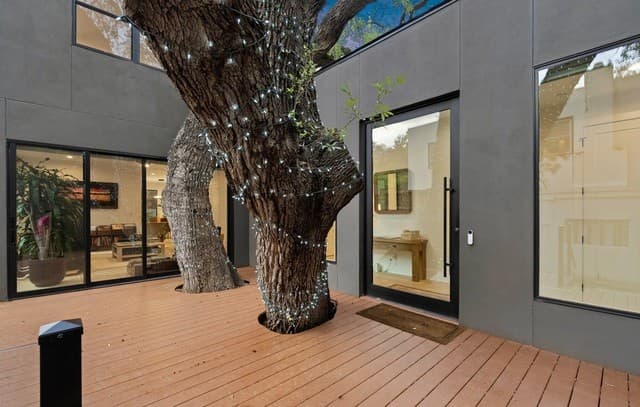 4-bedroom rental at 119 Grant Ave in Alamo Heights, TX — photo 5
