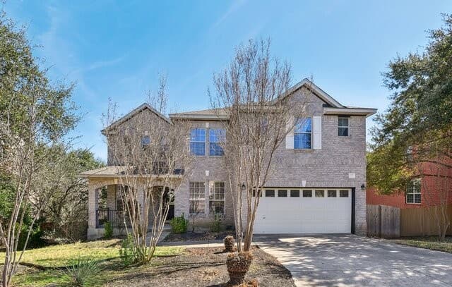 5-bedroom rental at 530 Mesa Loop in San Antonio, TX — photo 1