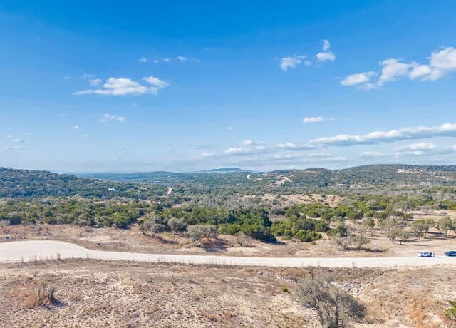 rental at LOT 172 E Starview Cv in Blanco, TX — photo 4