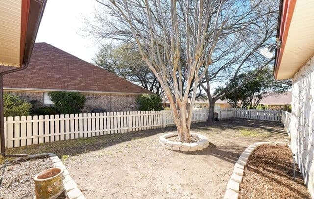 3-bedroom rental at 3617 Scenic in Schertz, TX — photo 4