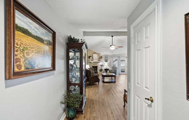 3-bedroom rental at 3729 Hunters Glen in Schertz, TX — photo 4