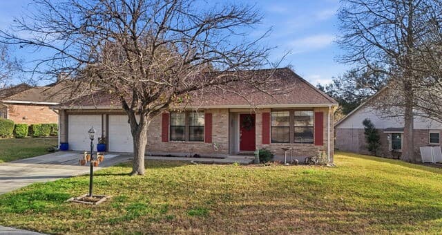 3-bedroom rental at 3744 Hunters in Schertz, TX — photo 3