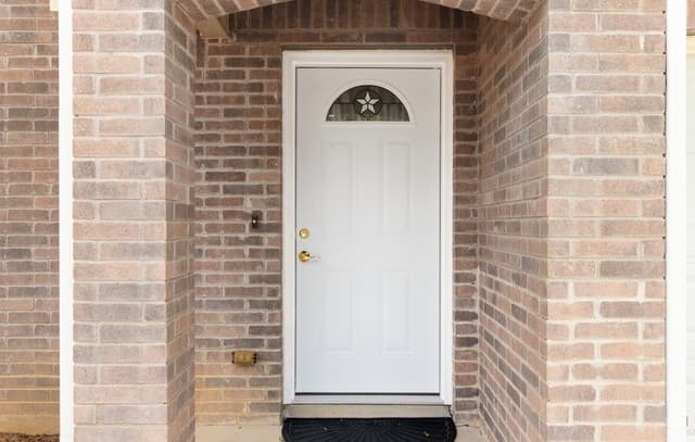 4-bedroom rental at 7450 Obbligato in San Antonio, TX — photo 3