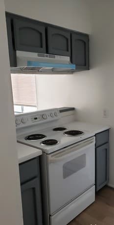 2-bedroom rental at 5113 Sierra Unit 3 in San Antonio, TX — photo 5