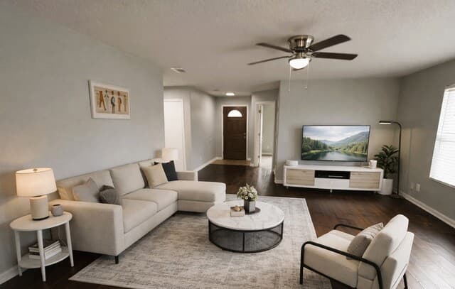 3-bedroom rental at 3838 Pavo Viejo in San Antonio, TX — photo 2