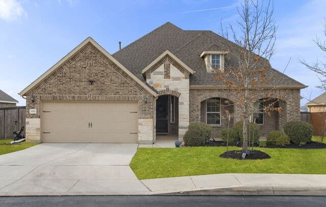 4-bedroom rental at 3011 Bright Skies in San Antonio, TX — photo 1