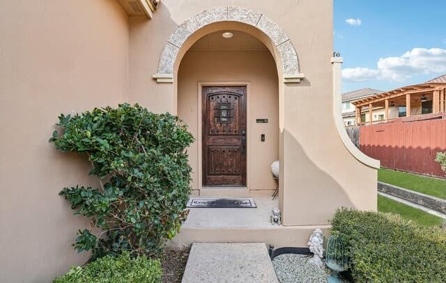 4-bedroom rental at 4031 Calle De Cobre in San Antonio, TX — photo 3