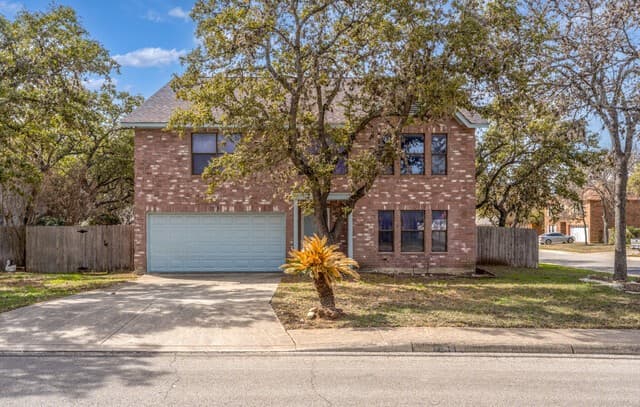 4-bedroom rental at 7519 Waketon in San Antonio, TX — photo 2