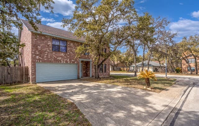 4-bedroom rental at 7519 Waketon in San Antonio, TX — photo 4
